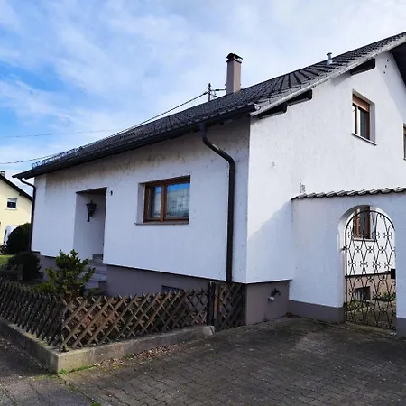 Feriehus Grosses Haus Fuer Monteure Sandweier